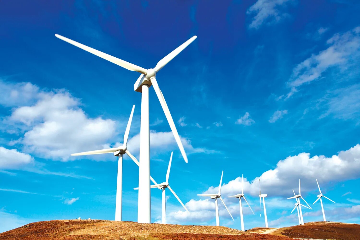 Ветрогенераторы axis 3600. Альтернативные источники энергии. Wind d. Возобновляемые источники энергии. Кочубеевская вэс.