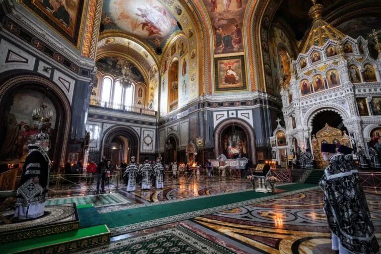 Прощеное воскресенье в храме христа спасителя сегодня. Патриаршая елка 2024 в храме христа спасителя. Патриаршая елка 2024 в храме христа спасителя. Елка храм христа спасителя официальный сайт. Патриарший собор воскресения христова.