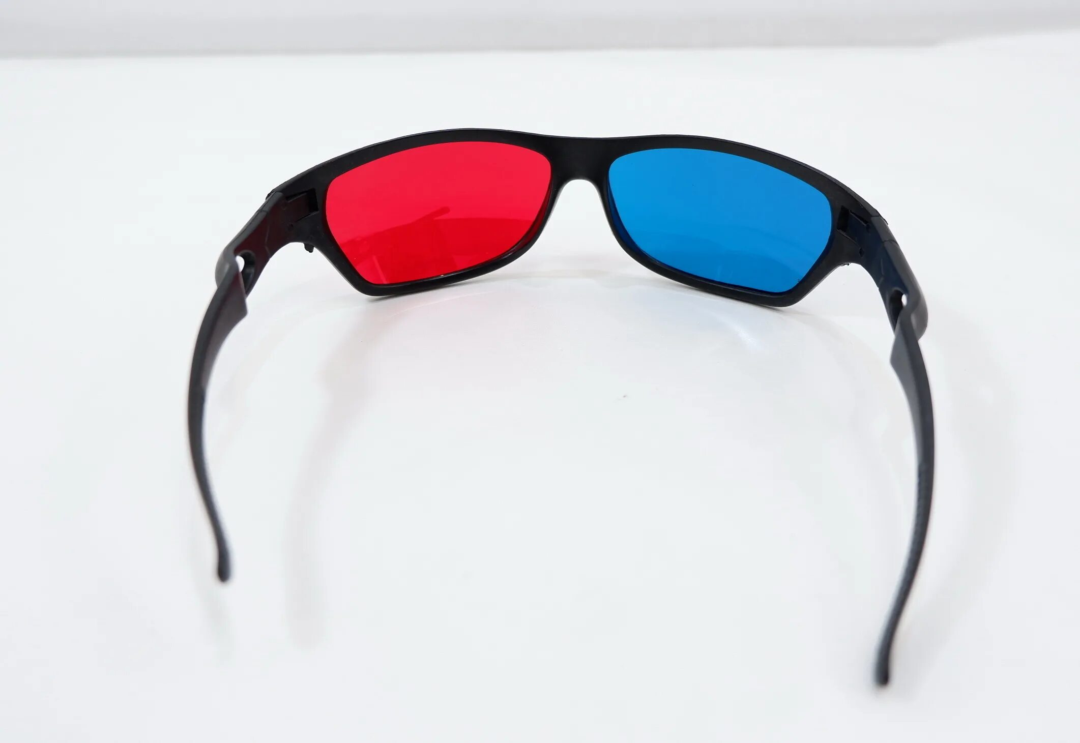 Очки з д. 3d анаглифные очки Diesel. 3d очки анаглифические стереоочки. Очки d2310 c2-124 50. Анаглифные красно синезеленые очки.