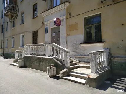 Нахимова 3