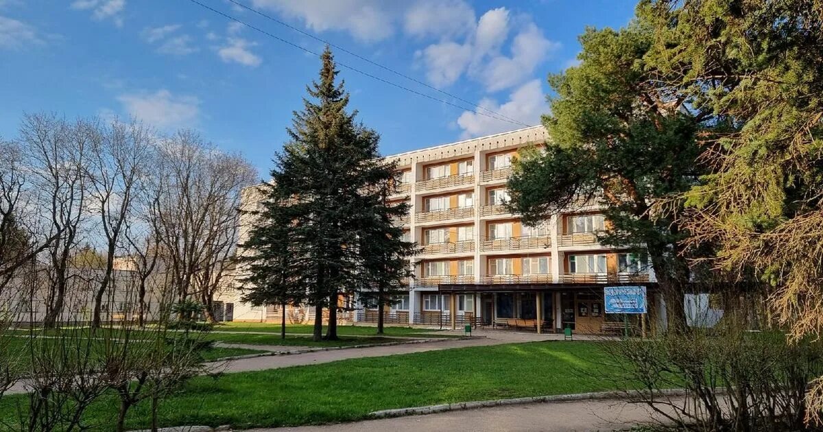 В Смоленске не нашлось служб, ответственных за уборку Красного Бора Газета "Рабо