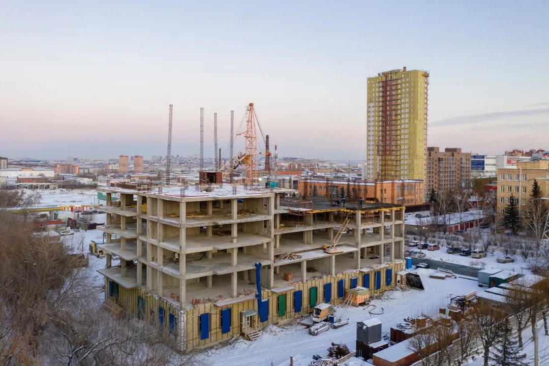 Жк высотная плюс красноярск. Жк высотная плюс. Жк высотная плюс. Высотная плюс красноярск. Фото жк высотная плюс красноярск.