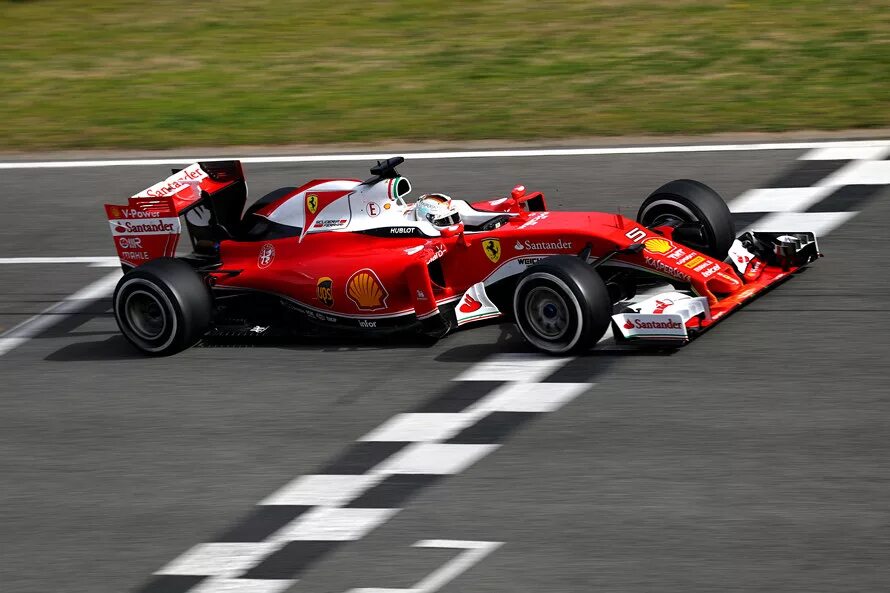 Гоночные машины формула 1. Гоночный болид феррари формула 1. ferrari f1 2016. макларен ф1 болид. vettel болид 2016.