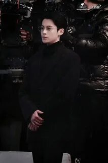 王 王 鹤 棣(以 爱 为 营)拍 摄 路 透. Tags. 