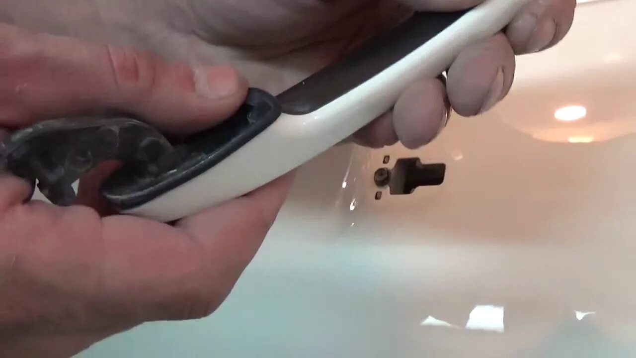 Как снять ручку двери на саньенг
