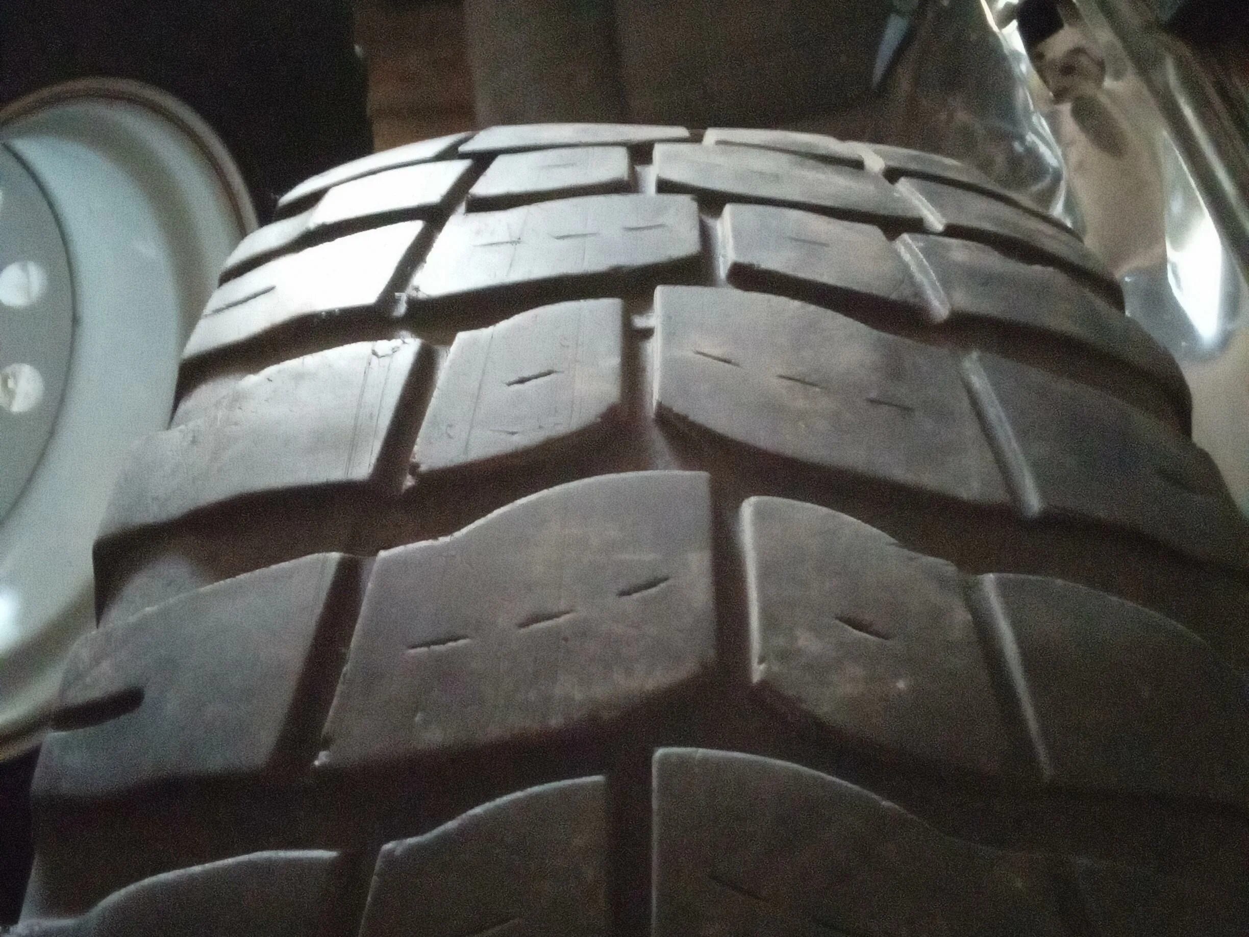 Много шин б. Шины б/у. Шины владикавказ. 265/50 r19 гудиер. Авито резина автомобильная.