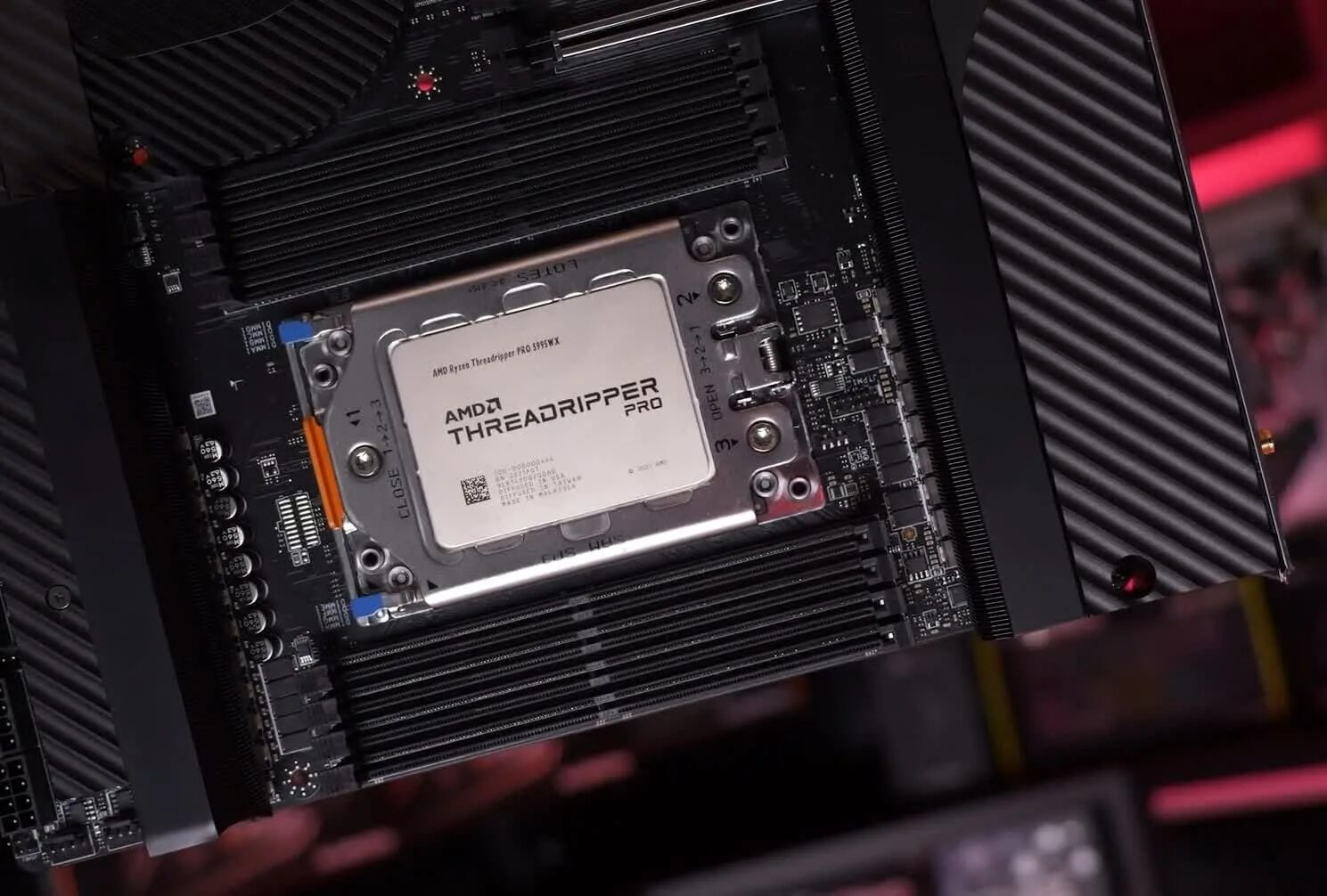 Процессор threadripper pro 7995wx. Threadripper pro 5995wx. amd threadripper pro 5995wx. процессор amd ryzen threadripper pro 5995wx oem. threadripper 3990x.