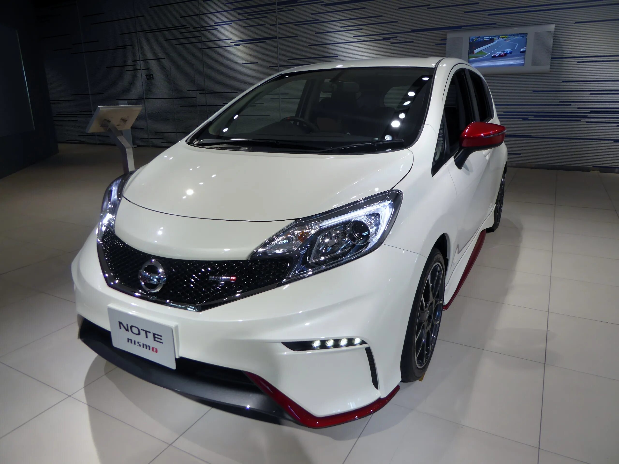 Ниссан нот нисмо. Nissan Note e12 Nismo s. Ниссан ноут нисмо. Nissan Note 2020 Nismo. Ниссан ноут е12 нисмо.