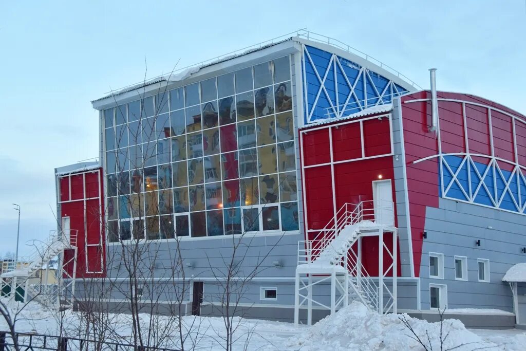 Бассейн октябрьская 14 магадан. Магадан новый плавательный бассейны. Бассейн на оле магаданская область. Бассейн сокол магадан. Бассейн ола магаданская область.