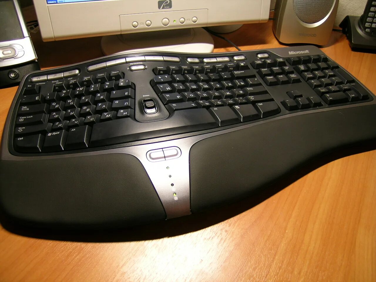 Microsoft natural. Microsoft Ergonomic Keyboard 4000. Microsoft natural Ergonomic Keyboard 4000. Клавиатура Microsoft Ergonomic. Microsoft natural Ergonomic Keyboard.