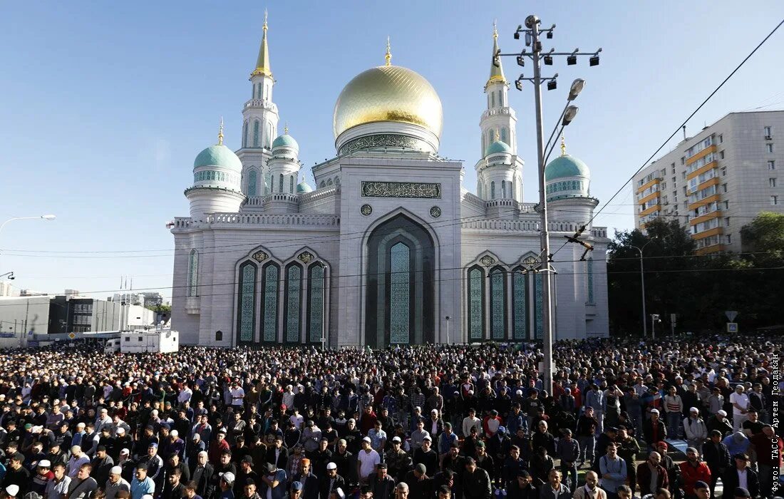 В москве есть мечеть. Московская Соборная мечеть. Московская Соборная мечеть Рамадан.