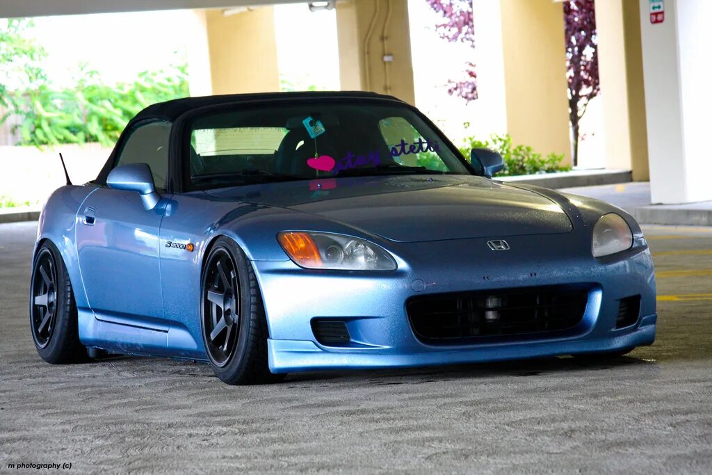 Хонда с2000. Honda s2000 1999. Honda s2000 windscreen. Honda s2000 voltex. Хонда с2000 сток.