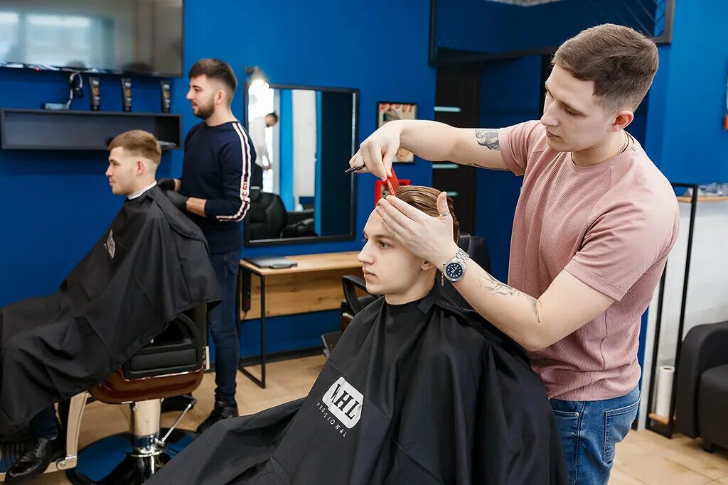 стрижман казань. парикмахерская стрижка. брили стригли томск фрунзе. парикмахерская стрижка. сервис в парикмахерской.