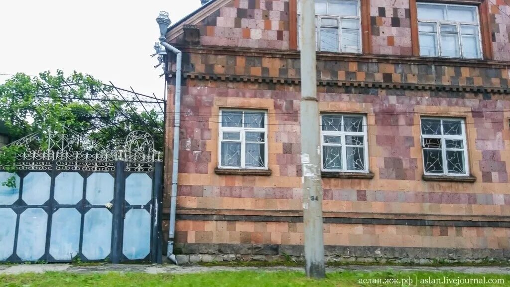 Турбаза долина нарзанов кабардино-балкария. Озрек село кабардино балкария. Дачи кабардино балкария. Сады кбр яблочные. Дачи кабардино балкария.