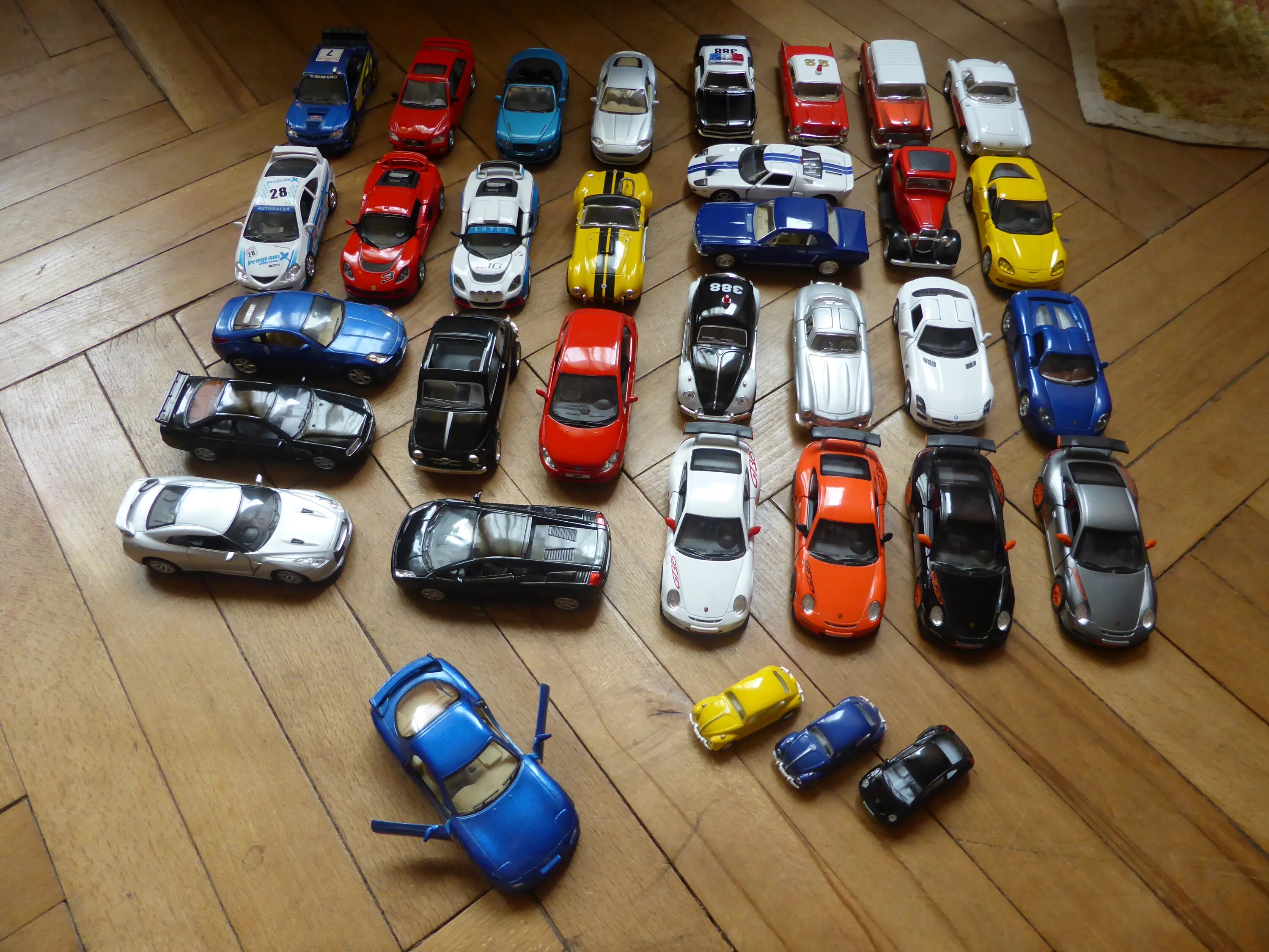 Majorette машинки. Majorette renault 16. Majorette машинки. Советские коллекционные машинки. Welly 52020e.