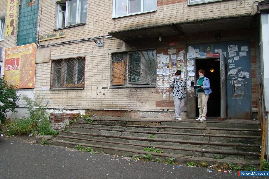 миасс богдана хмельницкого 22 хостел. уют комнате в общаге петрозаводск. быковское шоссе 88б хостел аврора. хостел колибри челябинск. сниму общежитие миассе.