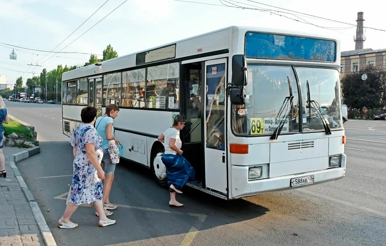 Автобус на завтра воронеж. Общественный транспорт Воронеж 2020. Воронеж автобус 2020. Воронежские автобусы 2020. Автобус Воронеж городской.