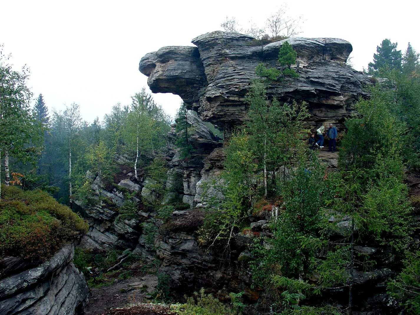 Жизнь в пермском крае. Усьва каменный город Пермский край. Горы в Перми каменный город. Каменный город в Усьве Пермский край. Каменный город Пермский край черепаха.