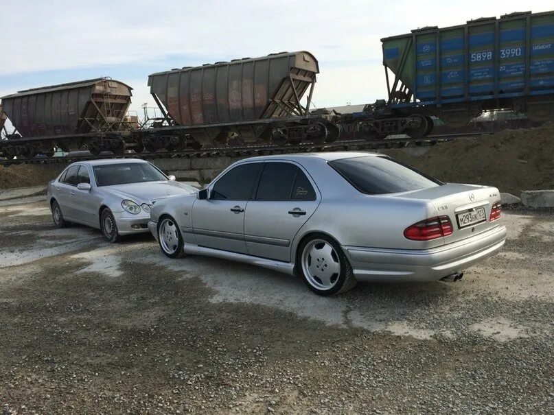 Рест 210. W210 с порогами amg. w210 amg bumper. мерс 210. w210 amg 5.5.