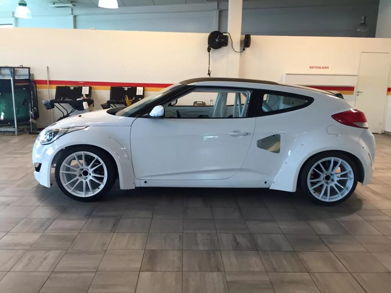 RWD Hyundai Turbo. Hyundai Veloster турбо 204 лс подвеска. Veloster (js) 1.4 Turbo Корея. Заднеприводный Хендай.