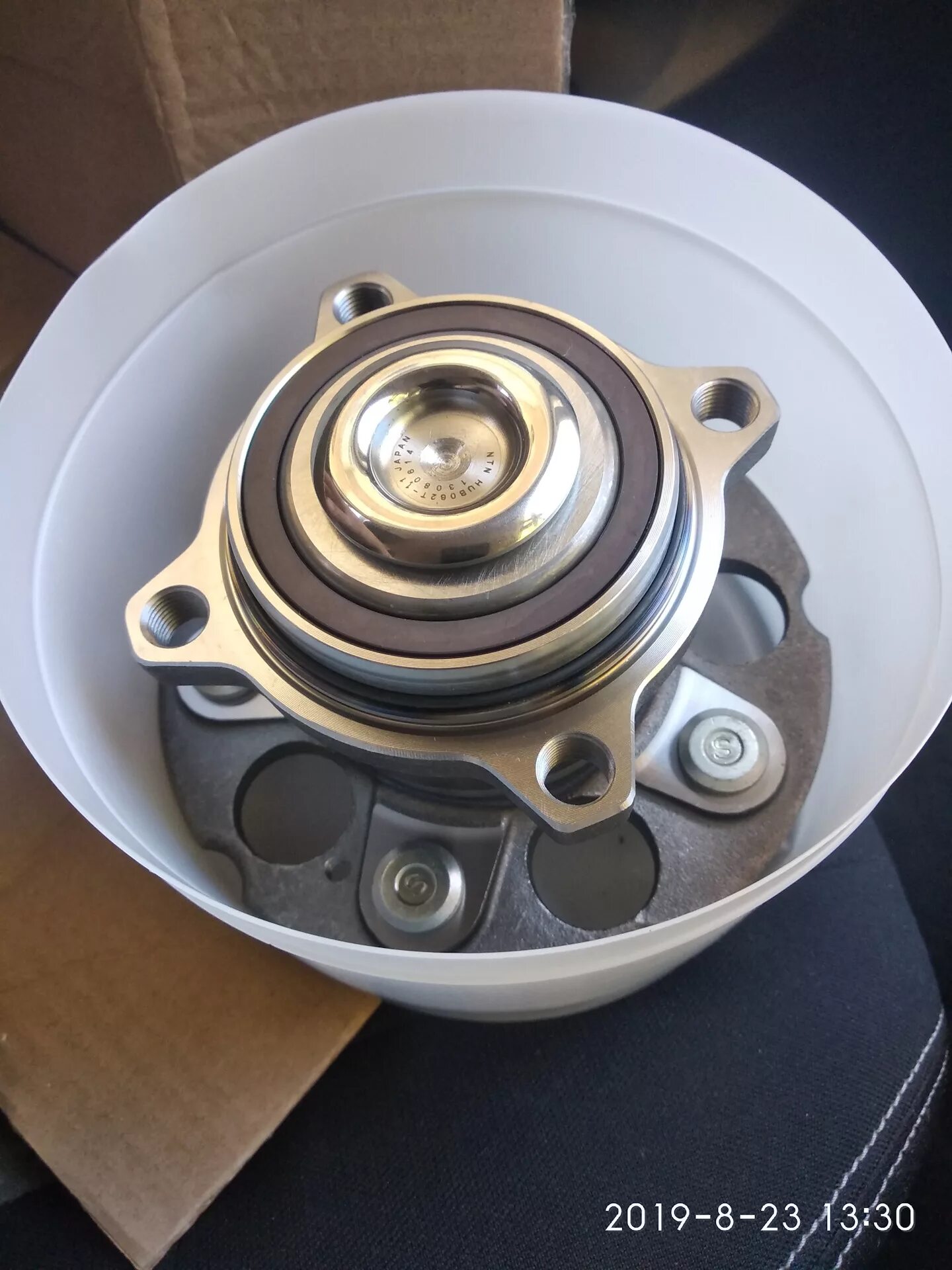 Хонда срв 4 ступица. Задний ступичный подшипник хонда срв 3. honda elysion ступица задняя 2wd. ступица хонда срв. подшипник задней ступицы honda elysion.