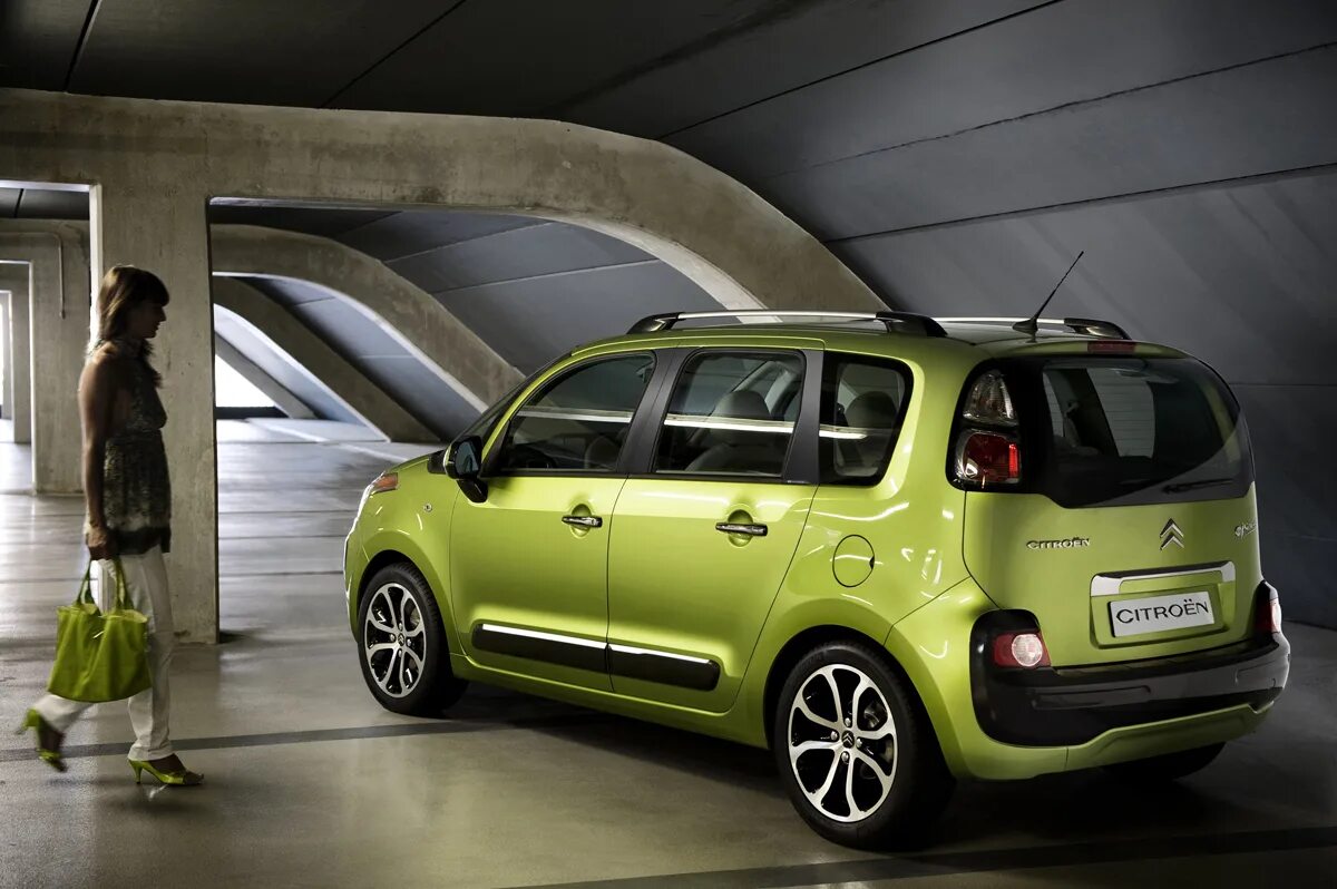 Бензин ситроен с3 пикассо. Ситроен с3 пикассо. citroen c3 picasso 2009. ситроен с3 пикассо 2009. citroen c3 picasso 2008.