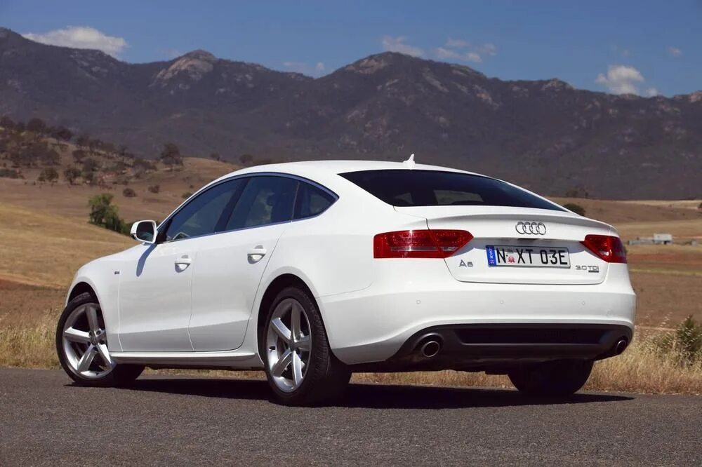 Ауди s5 2010. Ауди а5 sportback. Citroen c5 2012. Ауди а5 2010. Toyota rav4 2010.