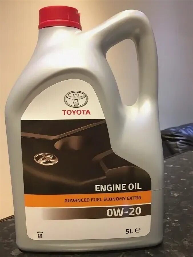 Какое масло в гибрид тойоты. Toyota SAE 0w-20. Toyota Genuine Motor Oil 0w-20. Toyota 0w20 Hybrid. Toyota Genuine Motor Oil 0w20 AFE Extra.