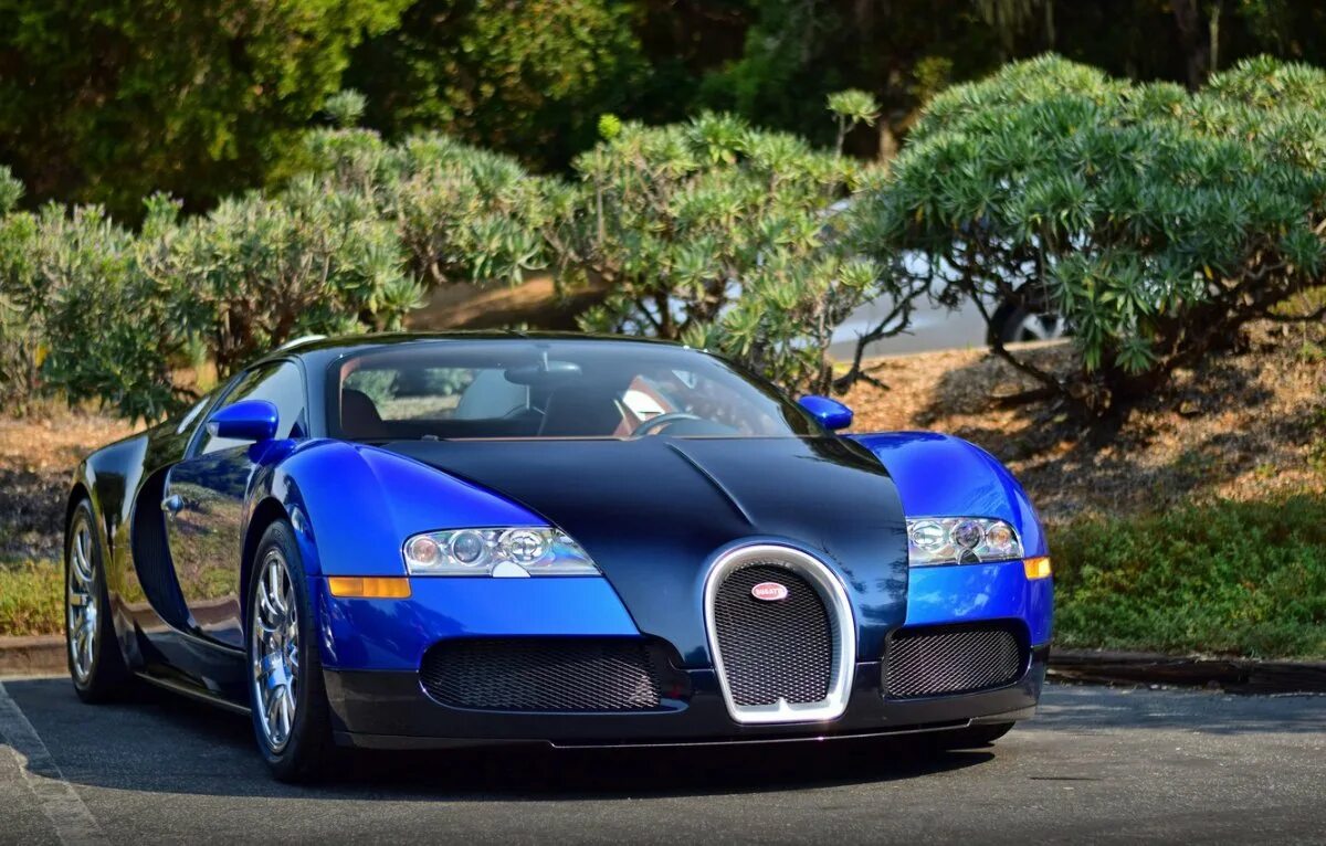 Машина Бугатти Вейрон. Бугатти Veyron. Бугатти кентодиеки. Bugatti Veyron автомобили Bugatti. Картинка bugatti