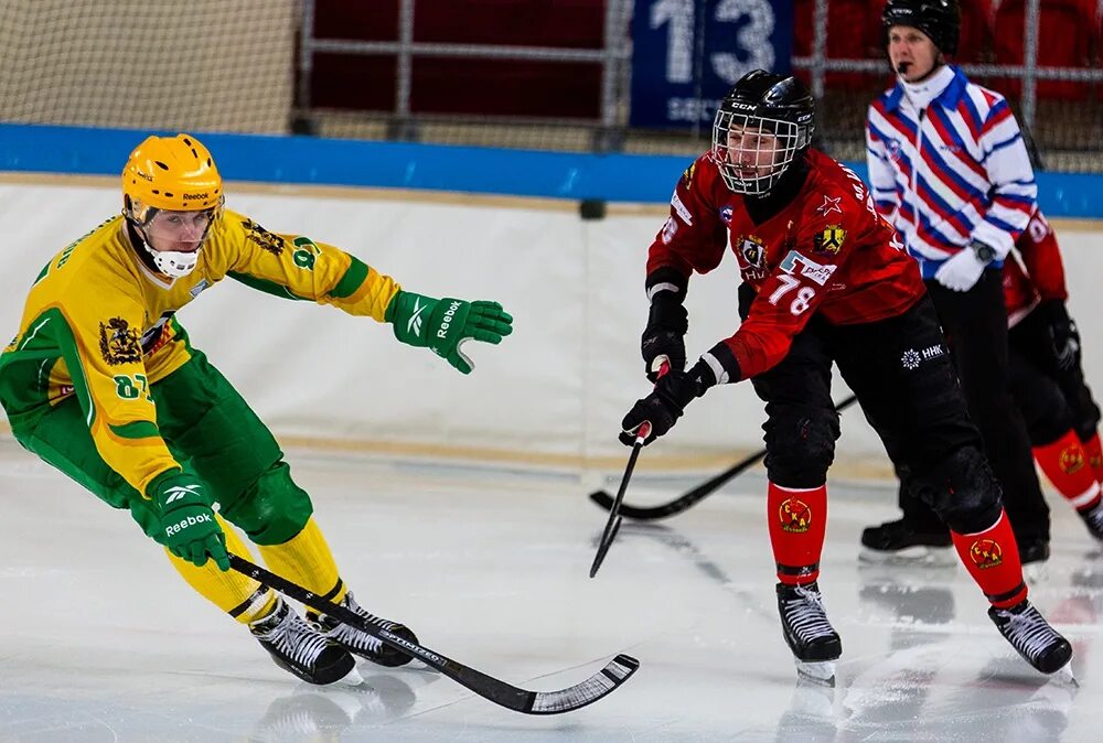 Команда нефтяник. Рубин нефтяник финал вхл. Нефтяник арена альметьевск. Хк нефтяник альметьевск. Хк нефтяник.