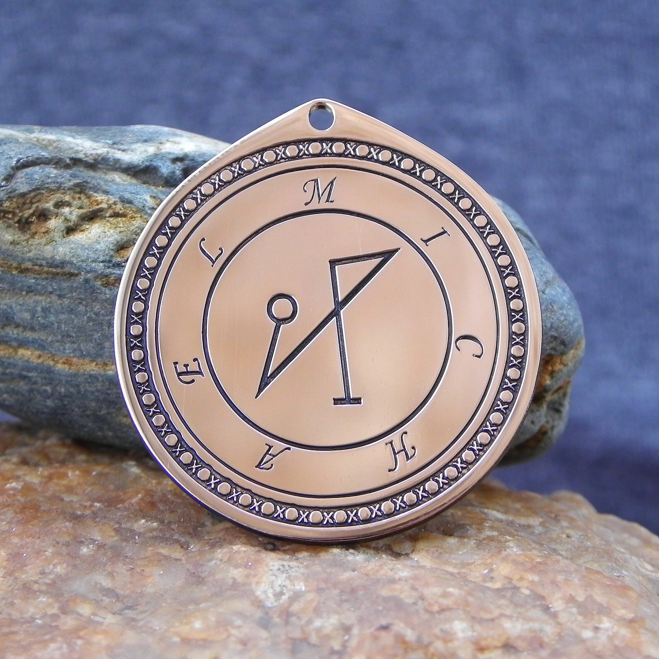 Руна михаила. Печать сигила архангела михаила. талисман пентакль архангела рафаила. сигилы ангелов и архангелов печати. знак печать сигилы архангела михаила.