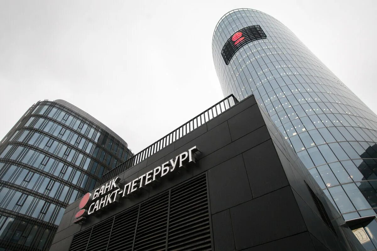 Большая пороховская 56. Firms spb. Дом зингера в санкт-петербурге зимой. Зенит фирма. Шорты околофутбола.