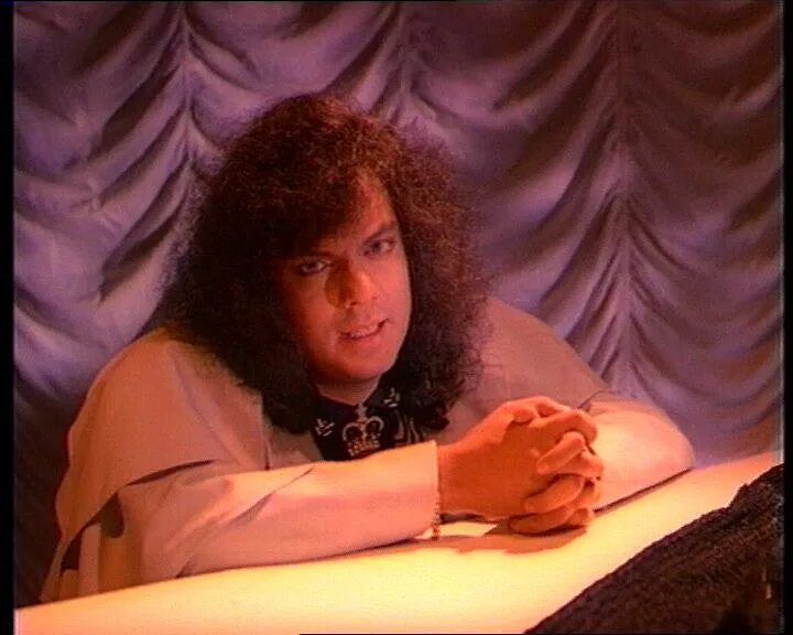 Филипп филипп киркоров 1993. Киркоров альбом 1993. Ты скажи мне вишня киркоров. Филипп киркоров концерт я не рафаэль. Филипп киркоров вишневая любовь.