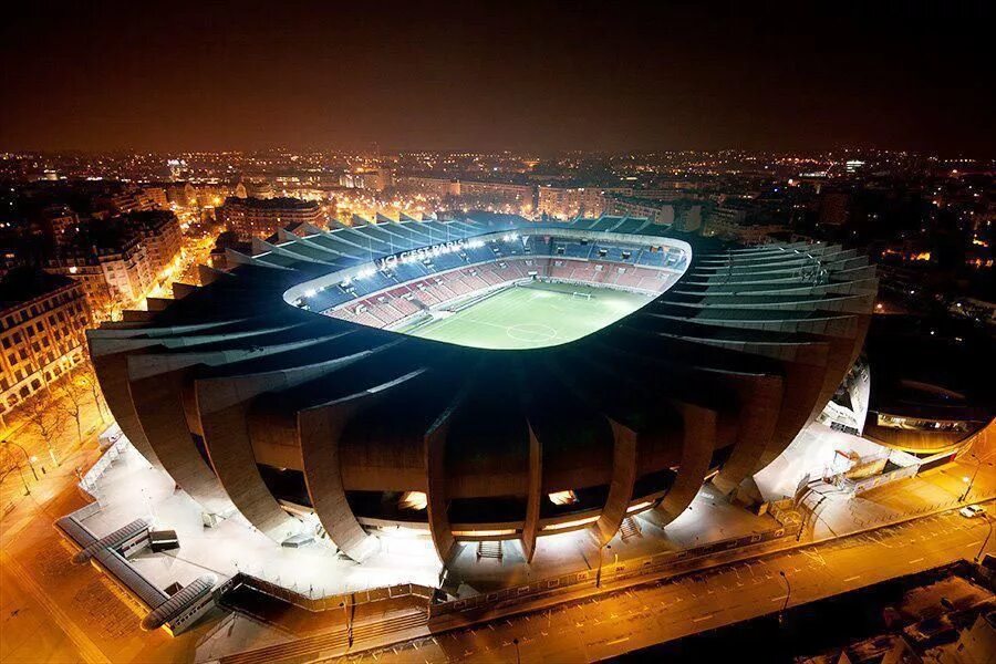 Стадион псж. Париж парк де Пренс. Парк де Пренс стадион. Parc des Princes стадион в Париже. ПСЖ стадион парк де Пренс.