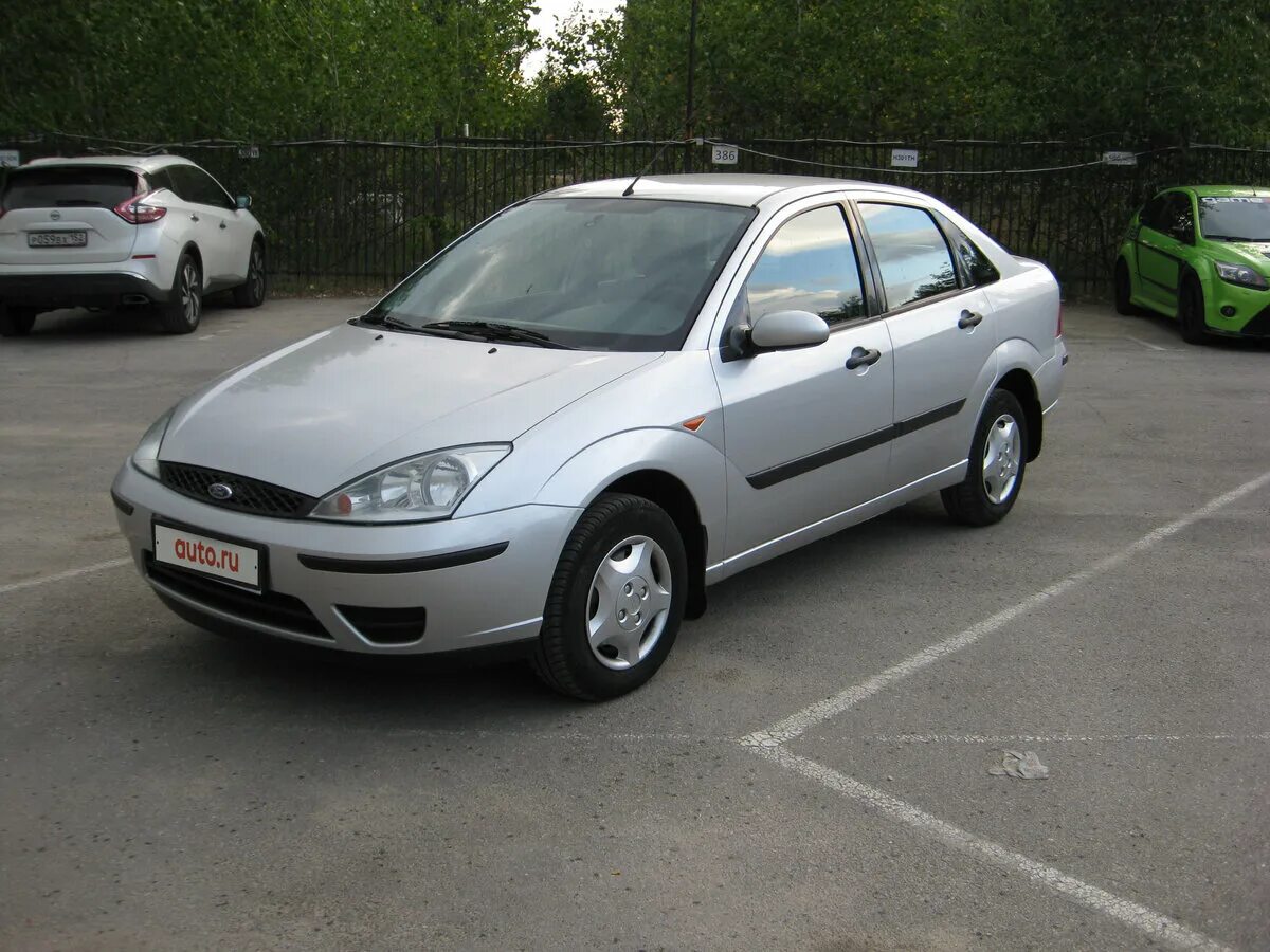 Форд фокус 2004 купить. Ford Focus 2004 седан. Ford Focus 1 2004. Ford Focus 1 2004 седан. Ford Focus 1 2004 1.6.