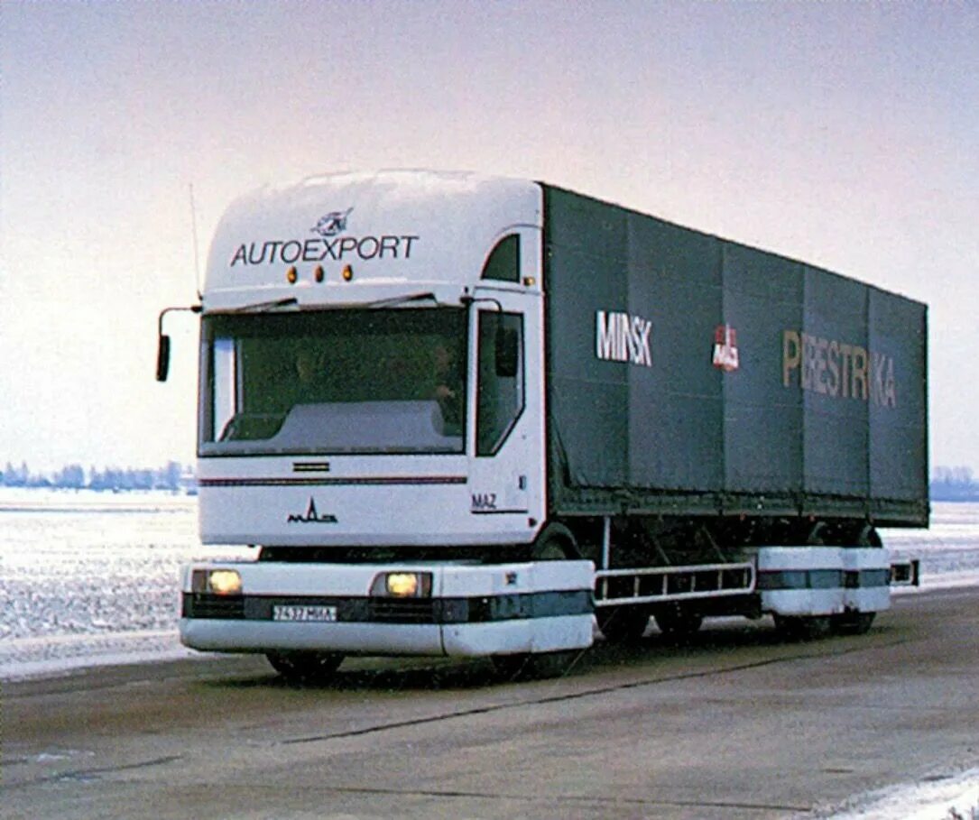 Маз 2000 автомобили маз. Маз 2000 салон. Маз 2000 перестройка кабина. Маз 2000 автомобили маз. Маз 2000 перестройка.
