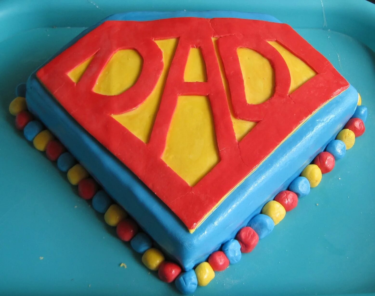 Dad make the cakes. Пирог на день пап. торт супер dad. торт super dad super baby. cake super dad and husband.
