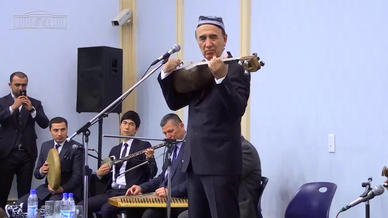 Sherali jorayev mp3. Шерали. Шерали жўраев. Sherali Juraev 2001. Sherali Jo'rayev Biografiyasi.