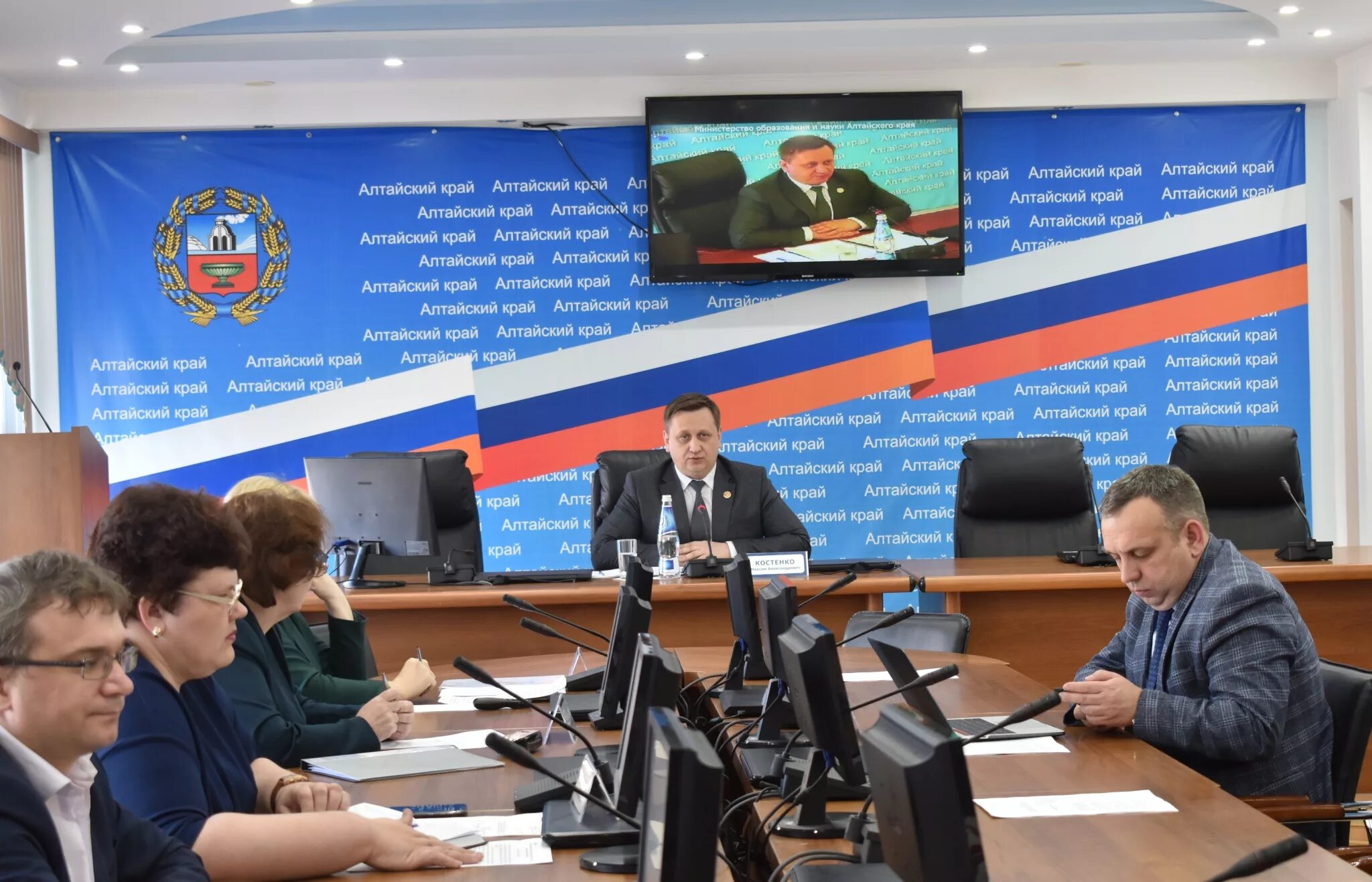 система образования барнаул алтайский. собрание министерства образования. система образования барнаул алтайский. структура региональной системы образования. первый вуз алтая.