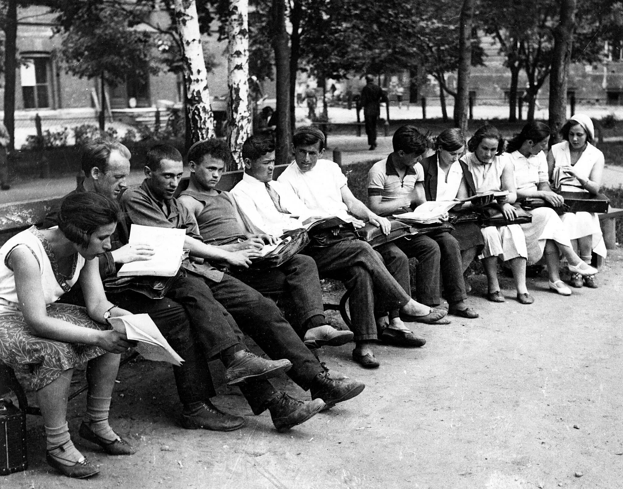 Советские студенты. Студенчество в СССР. Студенты СССР 1920. Кубинские студенты в СССР.