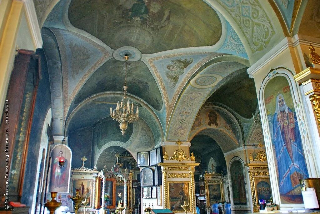 баженовская церковь в быково. владимирская икона быково. владимирская церковь быково. открытый алтарь. баженов церковь в быково.