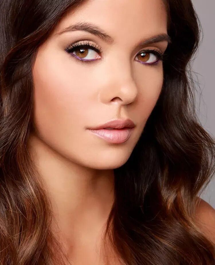 Want to know more about eye makeup tips and tricks #eyemakeupgoals Wedding eye m