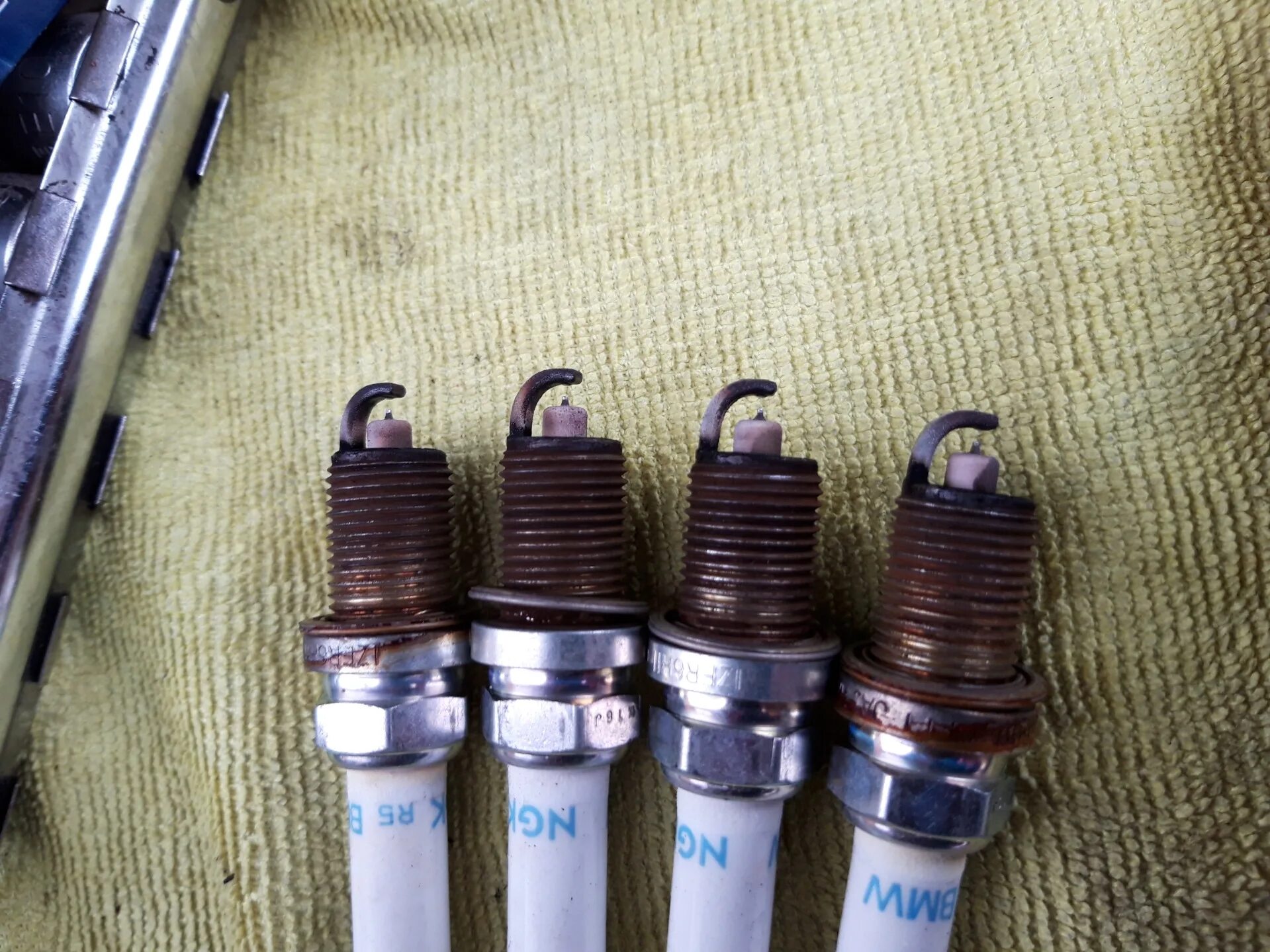 N54 свечи. Свечи n20. Свечи bmw f10. Свечи n20b20. Свечи на бмв n20 торч.