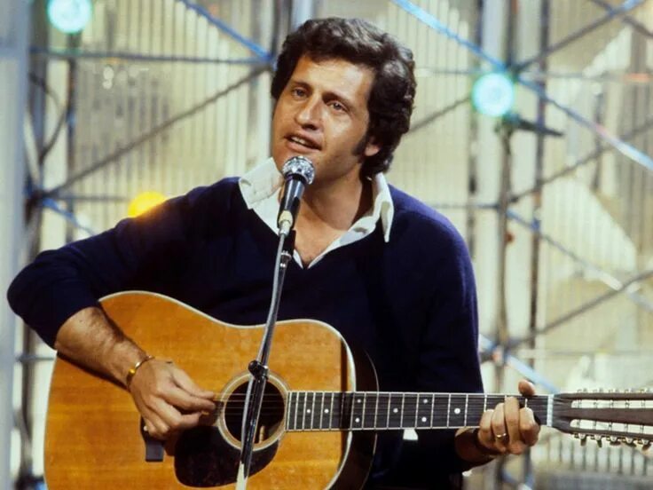 Француз песнь. Joe Dassin. Певец Джо Дассен. Французский певец Джо Дассен. Джо Дассен фото.