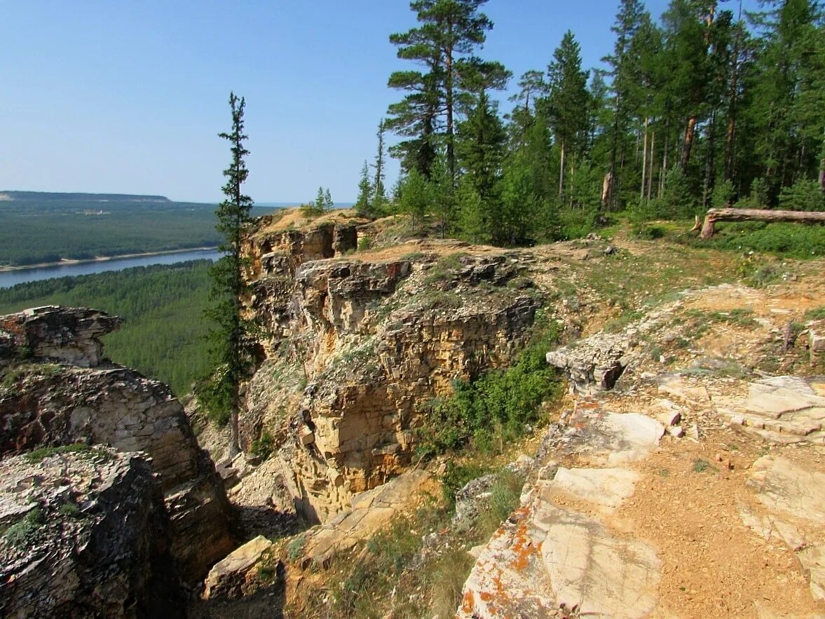 Крест томмот. Горы алдана. Река алдан. Алдан якутия. Алдан река сплав.