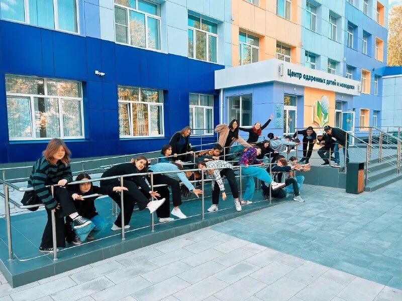 Волонтеры приморья официальный сайт. Якутск будущего. Талантливая молодежь. Работа с детьми и молодежью. Проектная деятельность сириус.