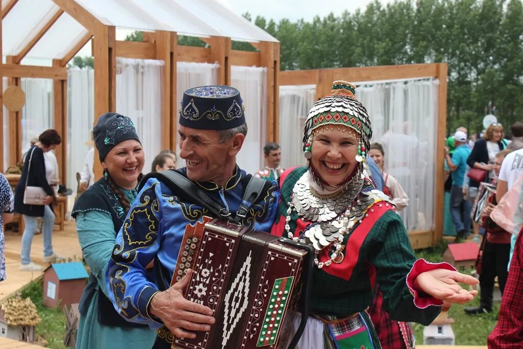 Поволжские русские. Жители Поволжья. Народы Поволжья. Традиции народов Приволжья. Культура народов Поволжья.