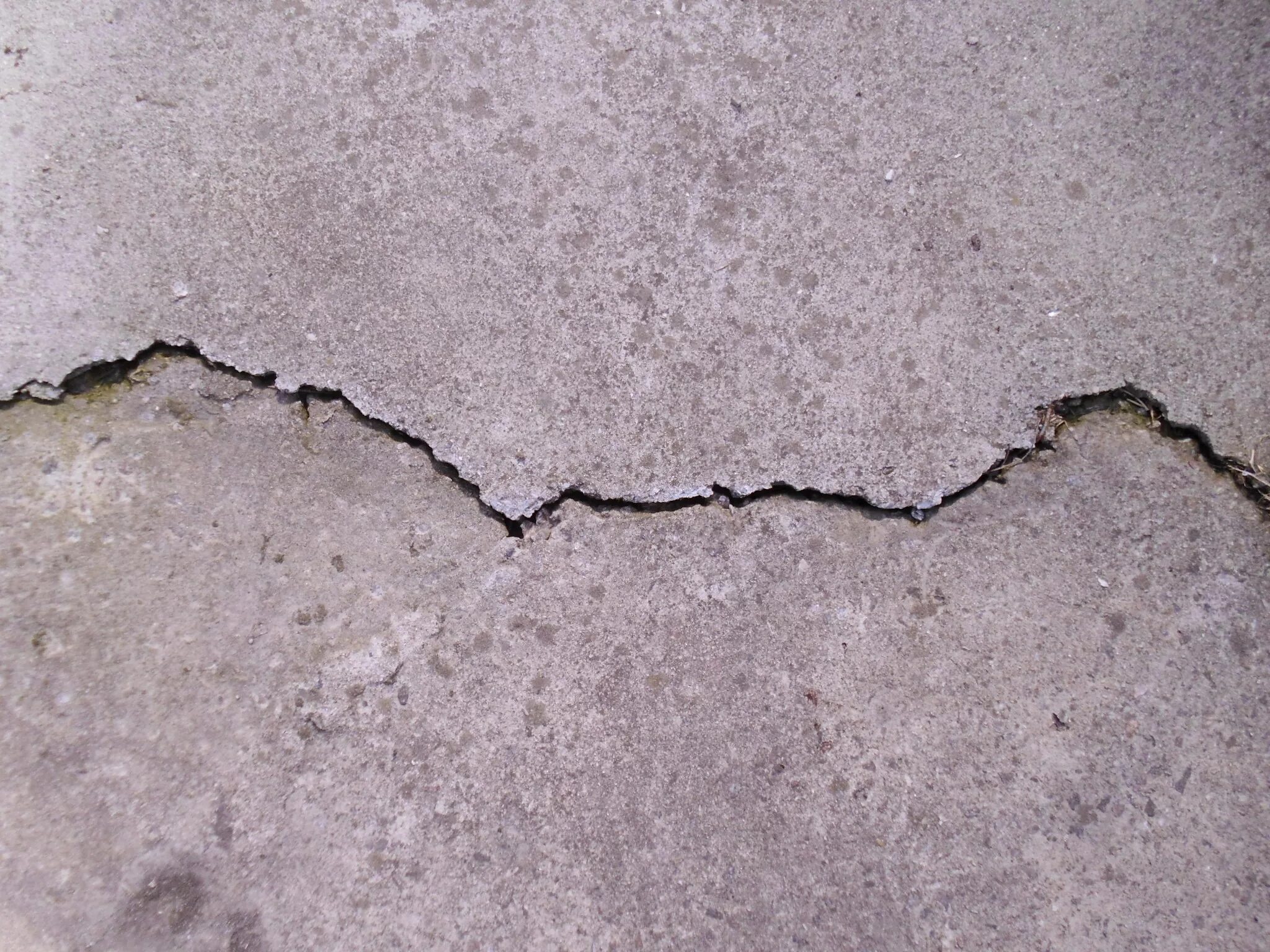 Микро трещины. Трещина. Трещины в бетоне. Растрескивание бетона. Трещины на Камне.