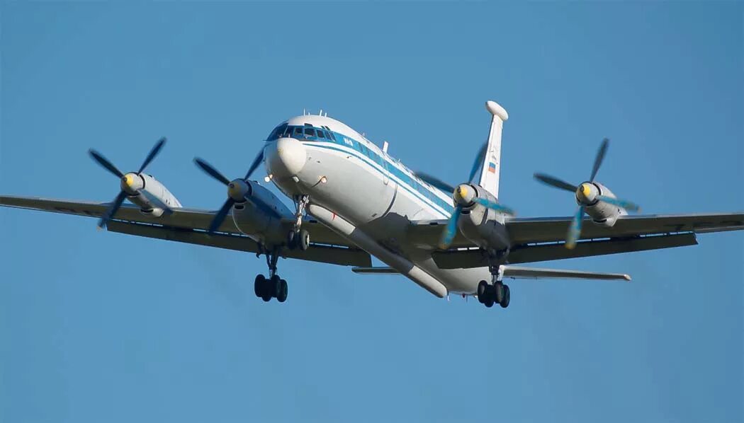 Самолет ил-22пп порубщик. Реактивный бомбардировщик ил-22. Как выглядит ил 22. Самолет ил-22 пп. Ил-22 бомбардировщик.