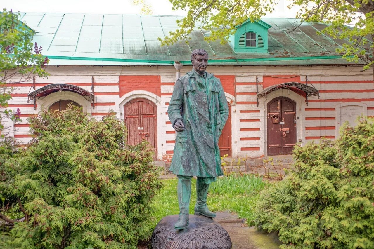 Черниговский переулок тула. Черниговский переулок 9/13. Черниговский переулок в Москве. Гимназия Косицына в Черниговском переулке. Черниговский переулок 9/13 особняк Ржевского.